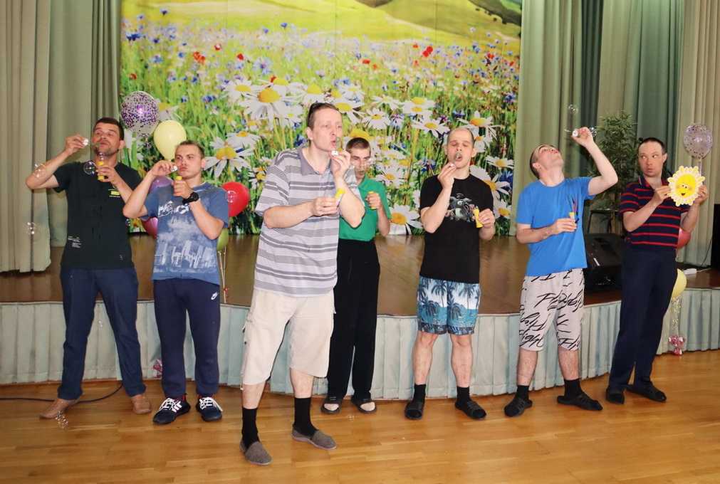 Музыкально-игровая программа «Пусть всегда будет солнце!», посвященная Дню защиты детей.