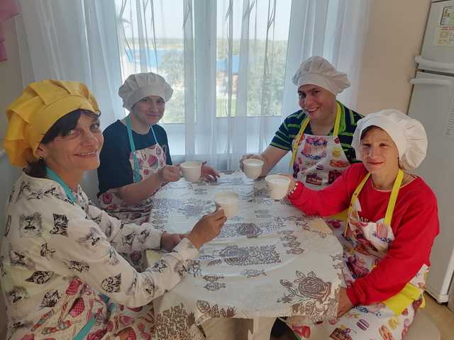 Приготовление десерта «Банановый сплит»