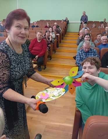 Праздничная программа посвященная Дню матери