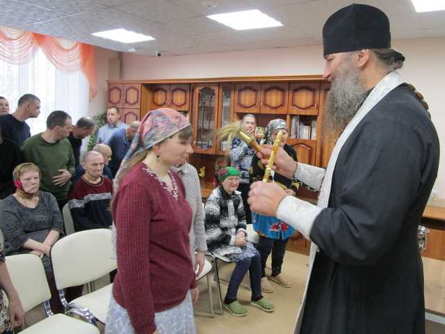     Духовное обогащение в Смиркино: встреча с отцом Александром