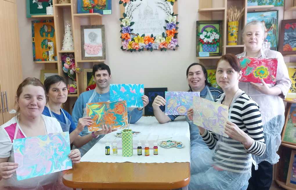 Искусство рисования на воде 