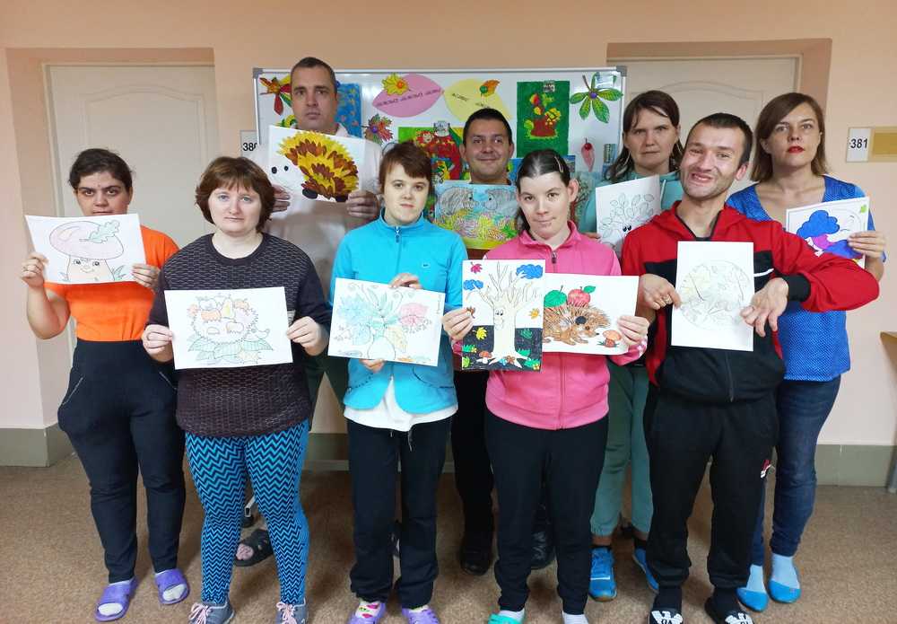 Конкурс рисунков «Краски осени». 